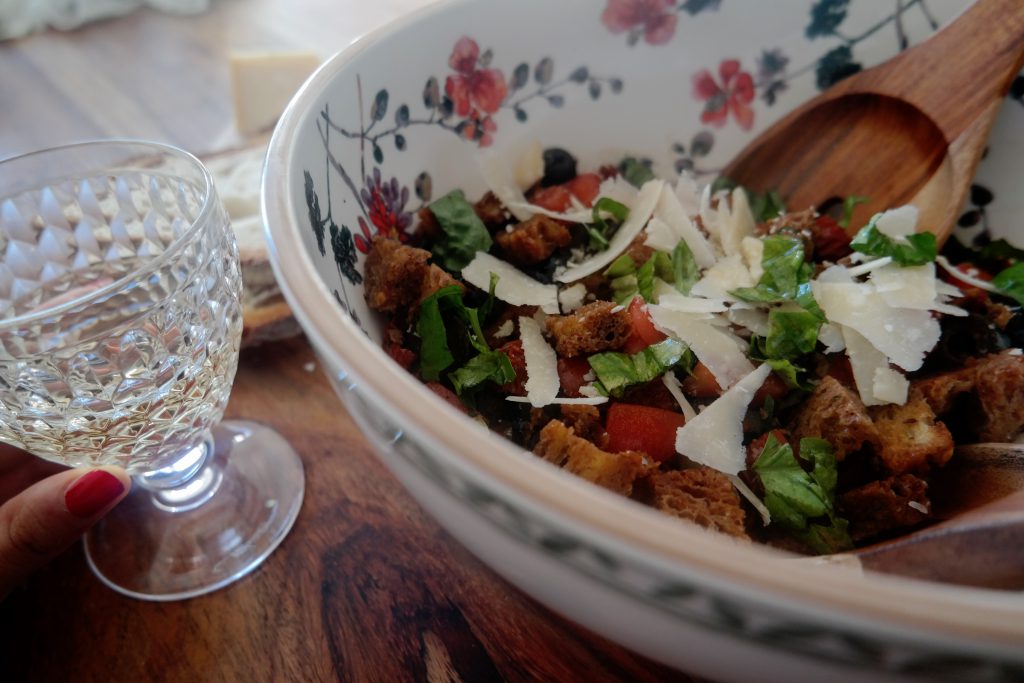 Brotsalat zum Abendessen