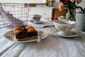 Hefeteig mit Mohn und Obst