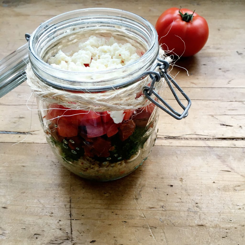 Couscous Salat im Glas